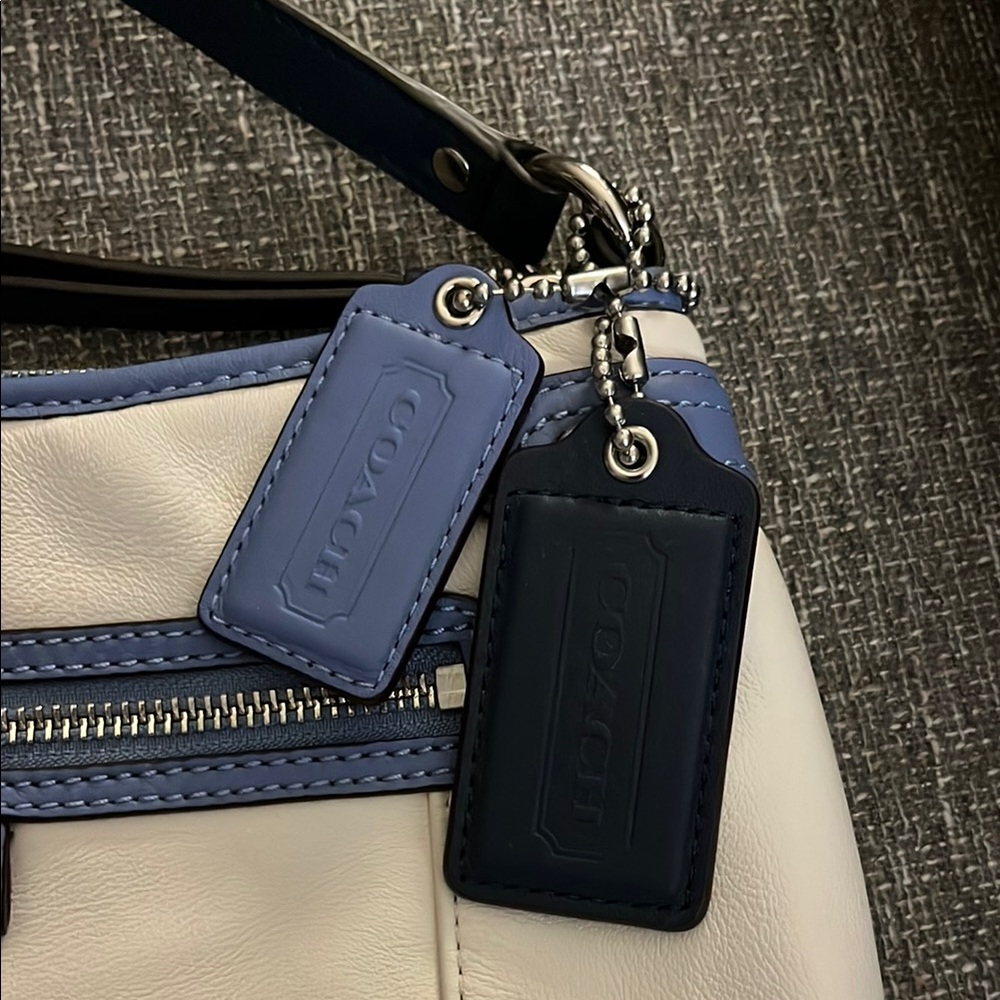 Coach Cream and Blue Women's Bag - Picture 6 of 8
